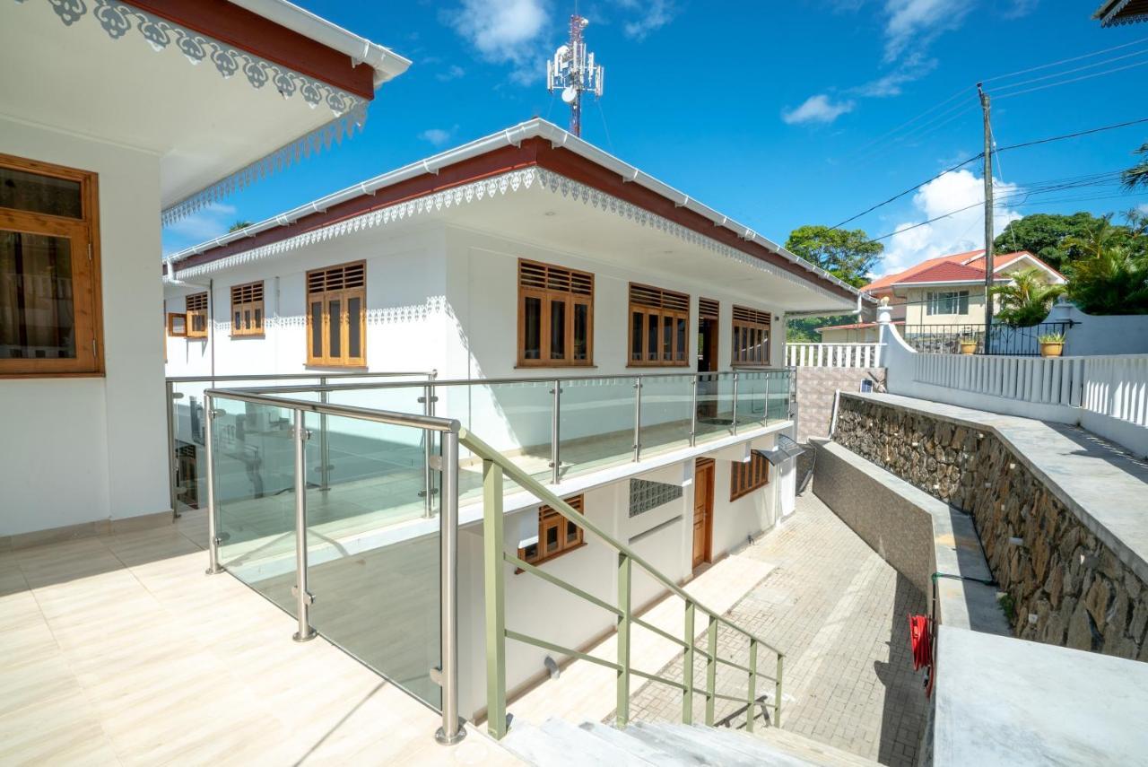 La Belle Residence Self Catering Accommodation Beau Vallon  Exterior photo